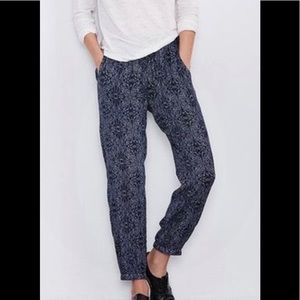 Velvet by Graham & Spencer Janalee joggers NWT